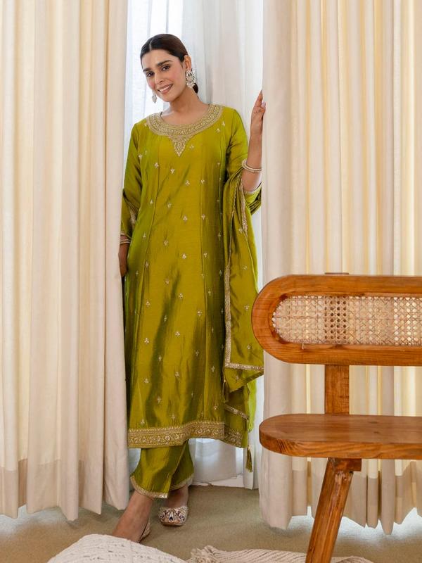 VP 9718 L Silk Blend Embroidered with Sequins Anarkali Kurta Pant Dupatta Set